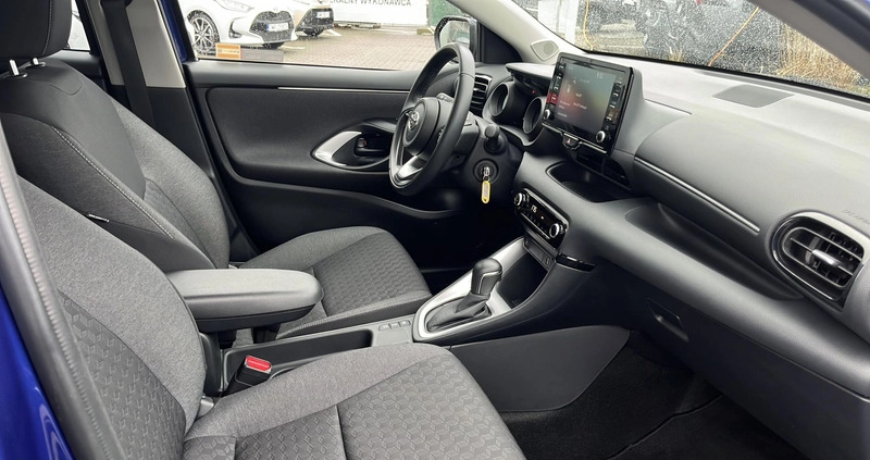 Toyota Yaris cena 94500 przebieg: 30060, rok produkcji 2022 z Włocławek małe 254